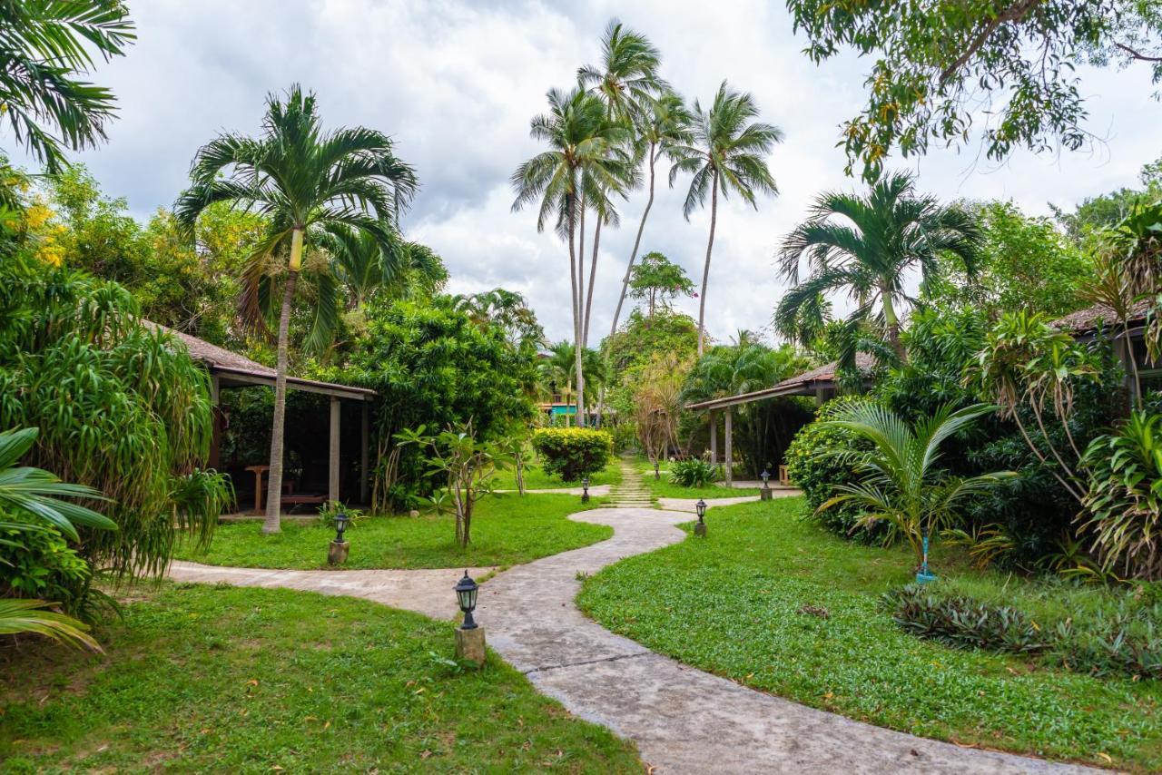 Satva Samui Yoga And Wellness Resort Amphoe Koksamui Buitenkant foto