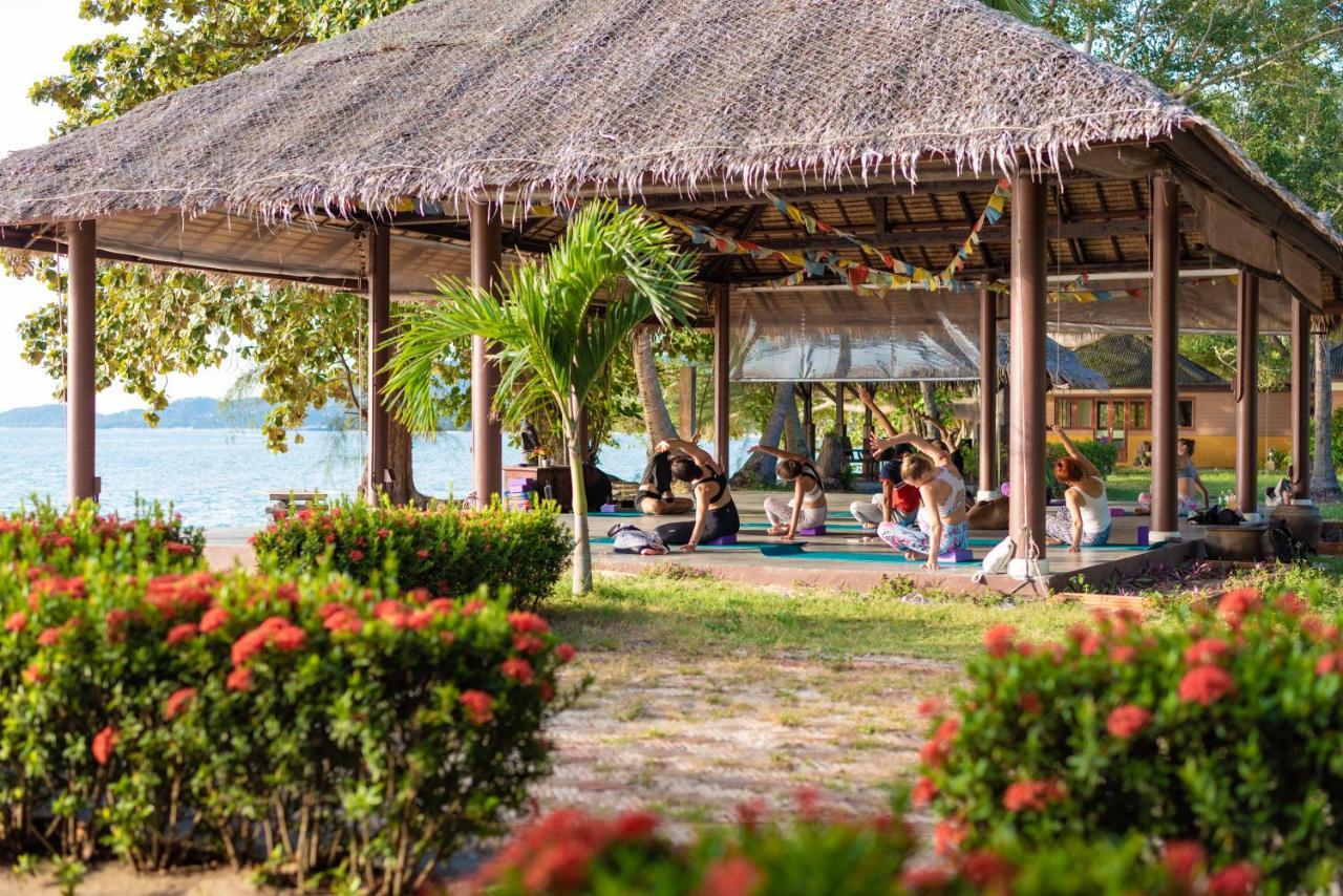 Satva Samui Yoga And Wellness Resort Amphoe Koksamui Buitenkant foto